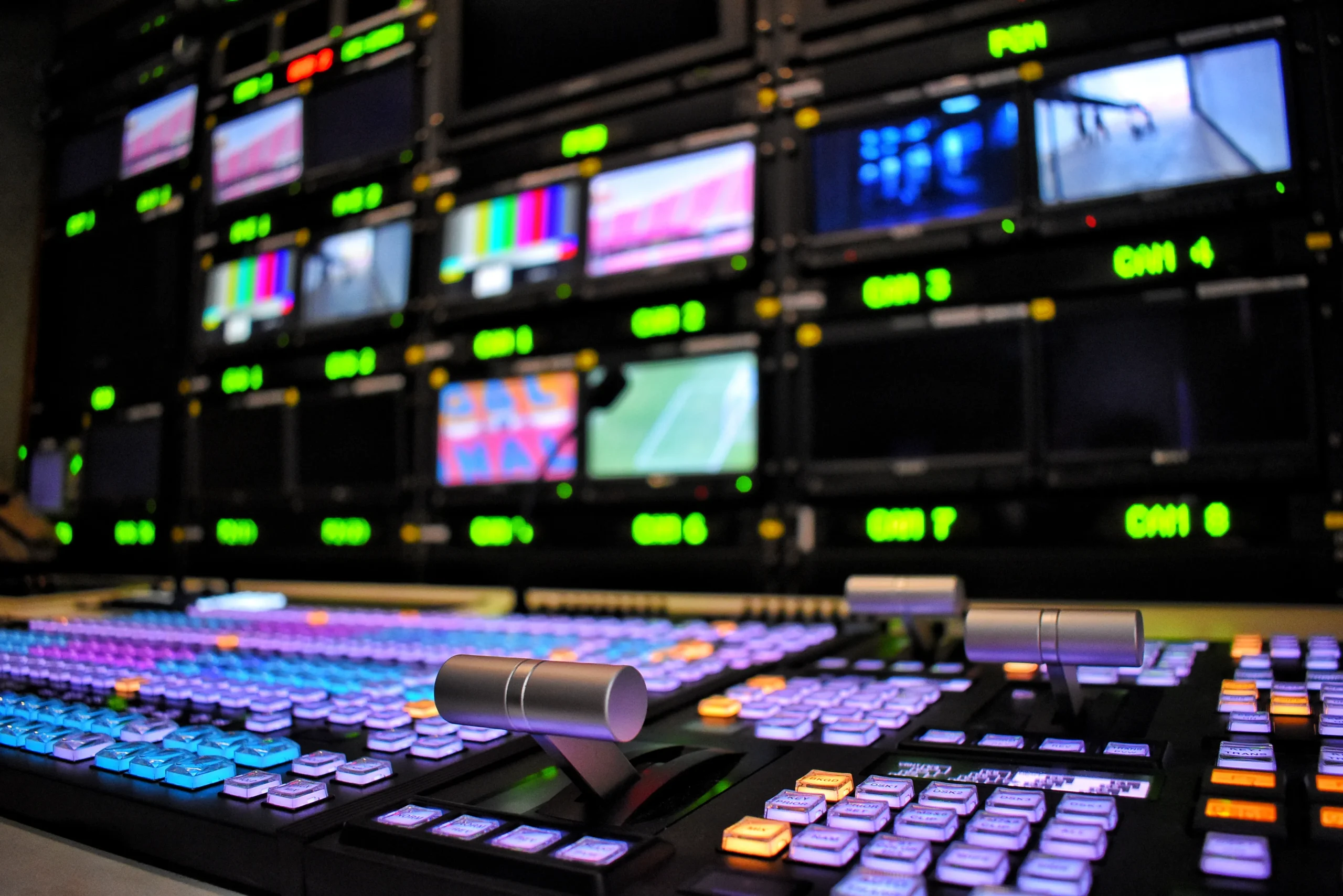 Technological Disruption and the Rise of Mass Media