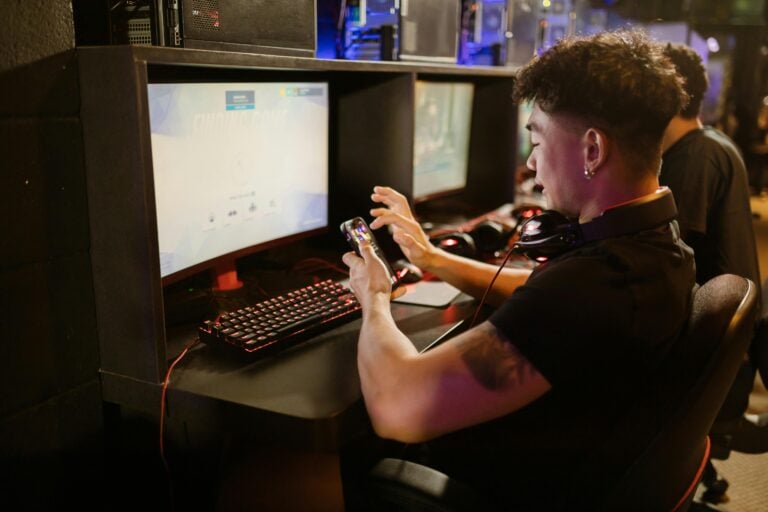 Virtual Temptation: The Psychology and Technology Behind the Online Casino Boom