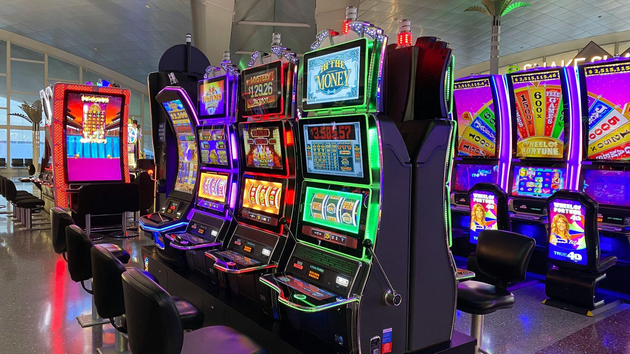 Advantages of playing free slots