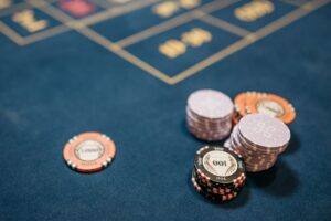 Why Casinos Remain a Central Setting in Crime Fiction and Thrillers