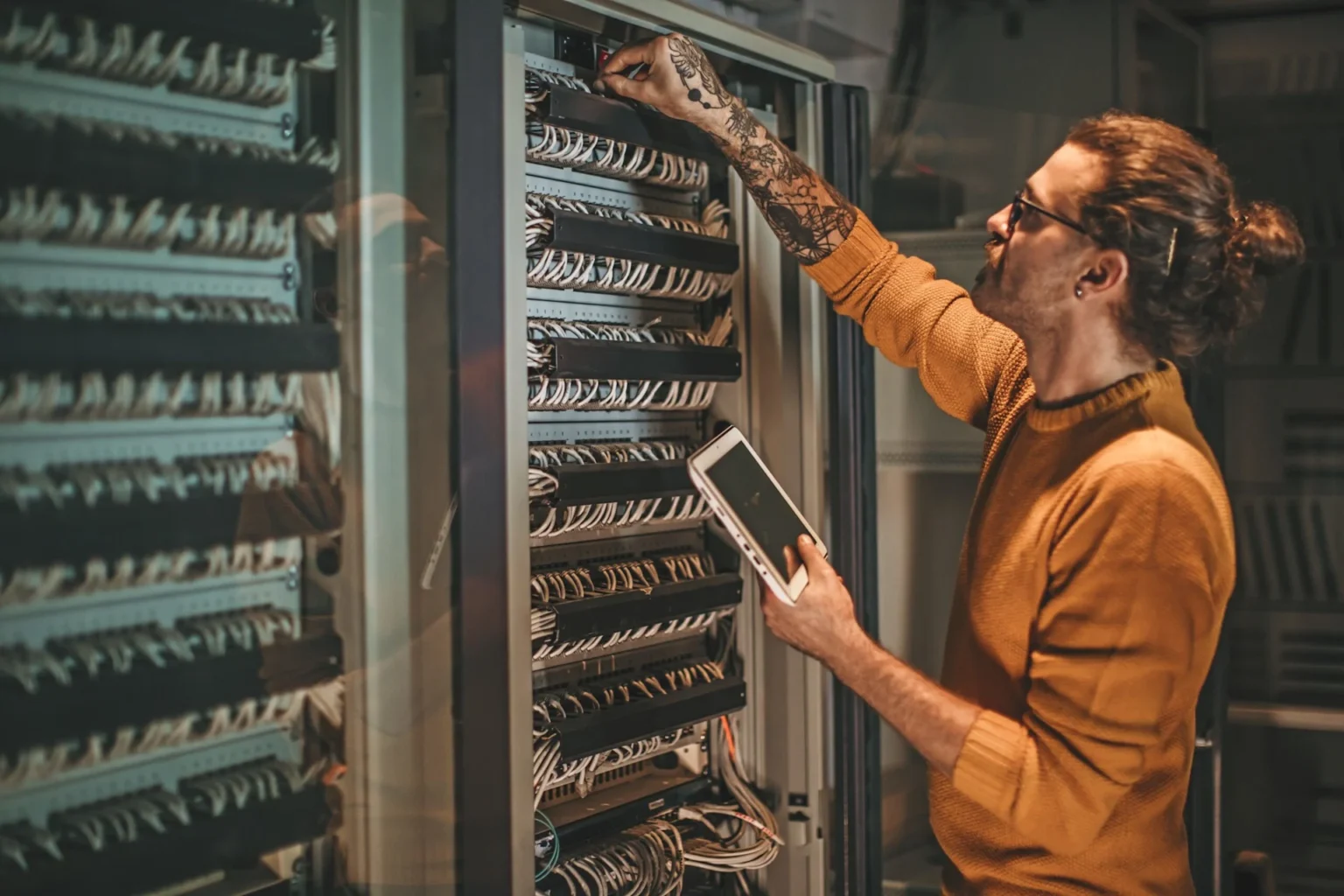 Data Rooms vs. File-Sharing Tools Why the Difference Matters in a Deal